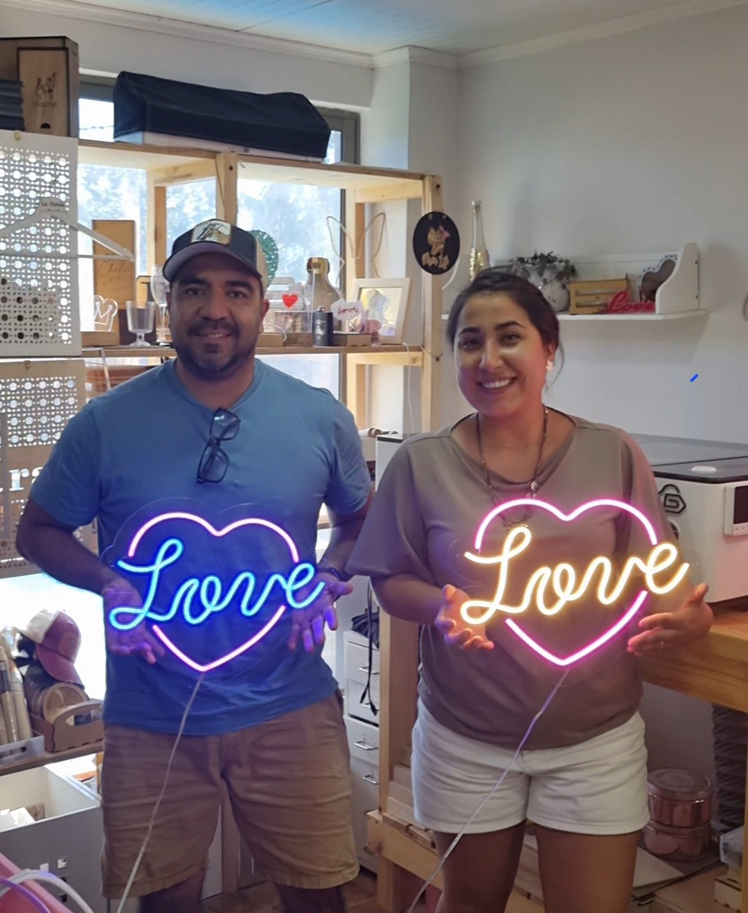 Haz brillar tu Emprendimiento con Neón Flex Online/Grabado